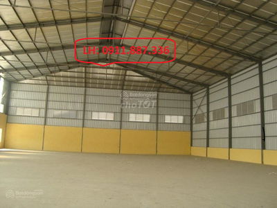 Mặt bằng kinh doanh nhà 1 tầng 150m mặt tiền 8m tại Khúc Thừa Dụ