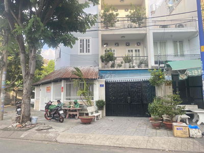 Cho Thuê Nguyên Căn 4,5x20 , 3 tầng 1 Tum , 4 phòng ngủ , Đường xe tải