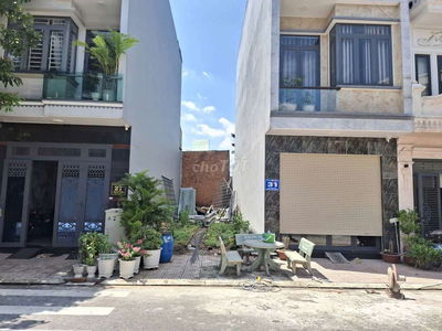 Đất đẹp kdc Lê Phong 2 gần bên Vincom550 Dĩ An