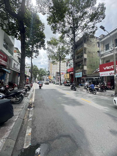 MẶT PHỐ TRẦN QUANG KHẢI – KINH DOANH ĐỈNH – VỈA HÈ RỘNG - 130M2 - 41TỶ