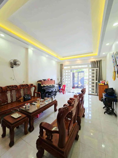 BÁN NHÀ 111m2, NGUYỄN XIỂN, 3 PHÒNG NGỦ, NGANG 4.5M, , ĐƯỜNG Ô TÔ 9M