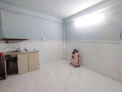 Phòng gần iuh cs3 - đi bộ tầm 5 phút