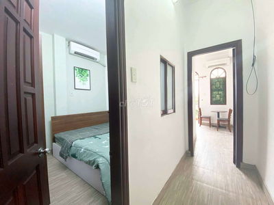 CHO THUÊ CĂN HỘ 1 PHÒNG NGỦ BAN CÔNG THOÁNG , GẦN CẦU SÀI GÒN