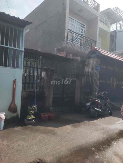 Nhà ShR 2/Thới Tam thôn16gần chợThới Tứ DT4x16 đg xe hơi tiệnich 2,8tỷ