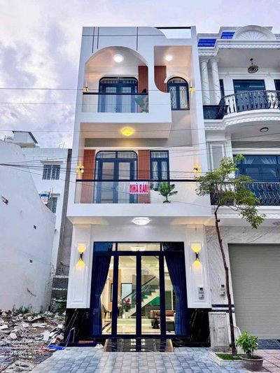 nhà 2 lầu mới hướng Đông Nam khu Văn Hoá Tây Đô, Cái Răng - 6 tỷ (TL)