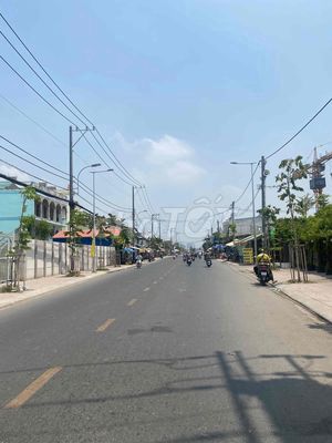 Cho thuê nhà căn góc 2 mặt tiền , Lê Văn Lương , Xã Nhơn Đức  Nhà Bè