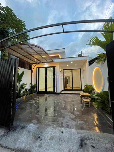 Bán nhà mặt tiền tân thới nhì 4.2 Hóc Môn