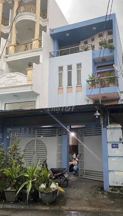 Chính chủ cần bán nhà ngang 6m, gần ngay Emart Phan Huy Ích