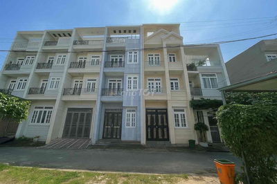 CHO THUÊ NHÀ FULL MÁY LẠNH HXH 4PN 5WC P. HBP GIÁ CHỈ 12 TRIỆU
