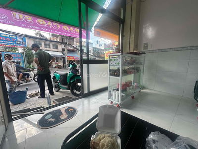 cần sang mặt bằng đang kinh doanh shop bao cao su Ok