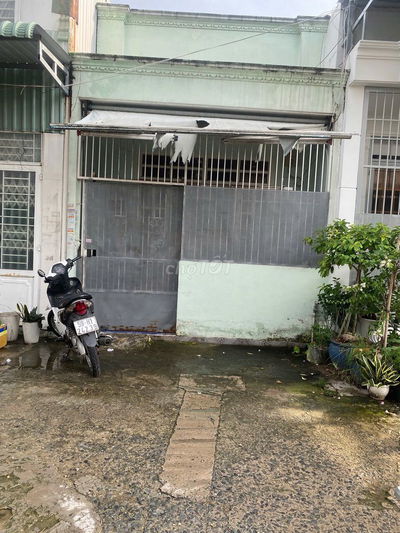 Bán nhà 35m² 3.5x10 trệt lửng gần Trịnh Thị Miếng Hóc môn chỉ 2.45 tỷ.