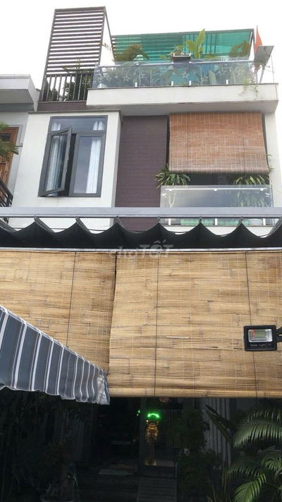 NHÀ 1 TRỆT 2 LẦU , 4 PHÒNG NGỦ ,  GẦN VINCOM GMALL THỦ ĐỨC
