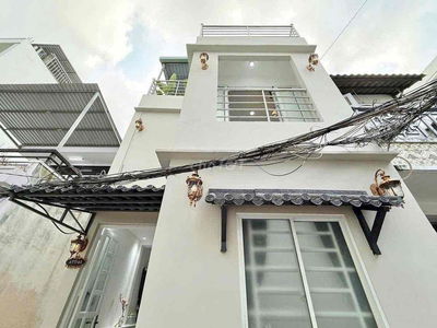 Bình Thạnh, 37m², 3 Lầu 3 Phòng. Gần ĐH Văn Lang, ngay cầu Bình Lợi