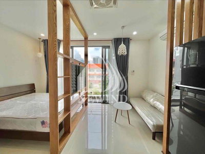 Thuê căn hộ 1Pn full nội thất ban công ngay khu phố người Nhật
