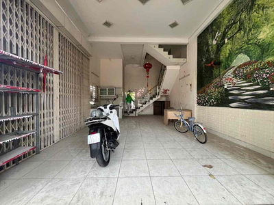 Cho thuê nhà gần siêu thị Go, thích hợp vừa ở vừa kinh doanh