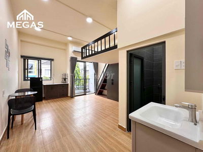 CHO THUÊ CĂN HỘ MINI CÓ GÁC BAN CÔNG RỘNG 32m2 Ở GÒ VẤP