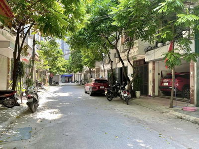 BÁN GẤP CĂN NHÀ TT VĂN QUÁN, Ô TÔ, KINH DOANH, GIÁ RẺ NHẤT THỊ TRƯỜNG