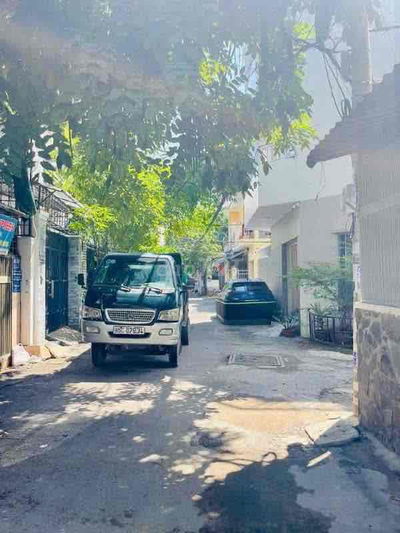 Nhà hẻm xe hơi - Giáp sân bay - 51m2