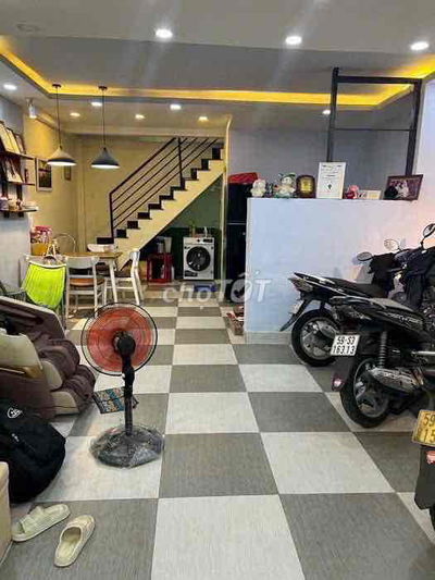 Nhà đường 1 sẹc sát mặt tiền phường 6 - Ngang 5.3m Chỉ 5 tỷ