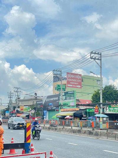 Chủ gửi- MTKD Ngay Vạn Phúc City- 106m2- Ngang 5m- Đường thông-8.5 tỷ