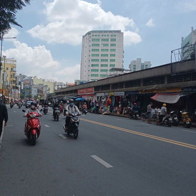 BÁN NHÀ MỚI XÂY ĐẸP NGAY CHỢ GÒ VẤP, 5 TẦNG , 4,4m x 11m, GIÁ 9.45 TỶ