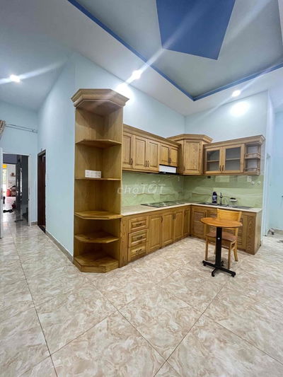 Phòng cho thuê full nội thất khu tên lửa 4tr