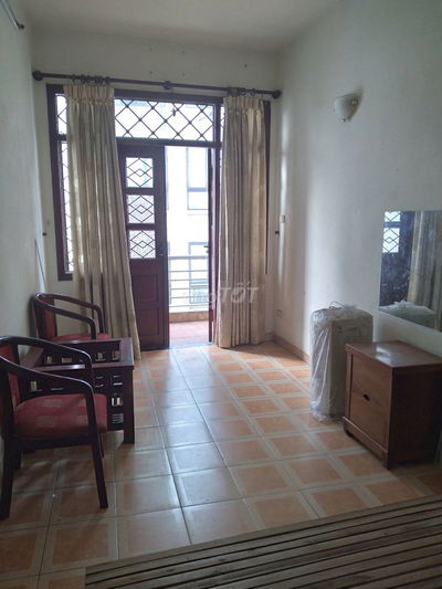 Cho thuê nhà ở 35m2, 2 phòng ngủ, phố Chùa Quỳnh, phường Bạch Mai