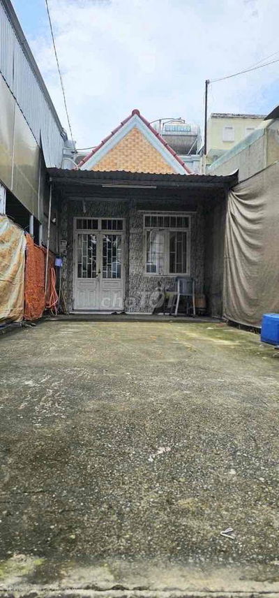 Nhà gần chợ Dĩ An 1, P Dĩ An, Tp Dĩ An.
