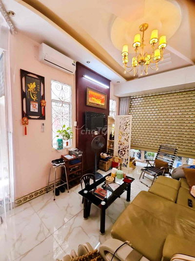 THỊ TRẤN NHÀ BÈ 3 TẦNG NHỈNH 5 TỶ