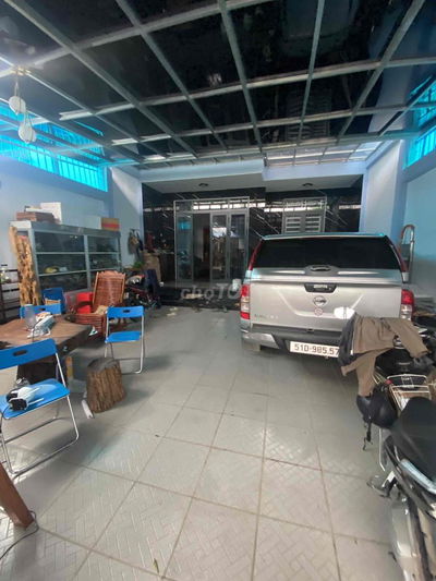 Nhà ngang 7m diện tích 123m2 đường 10m 2 lầu 6 phòng P.Long Trường