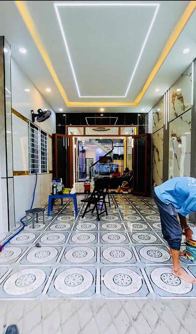 bán nhà 1 lầu 1 trệt sân xe hơi 7 chổ. TP Dĩ An
