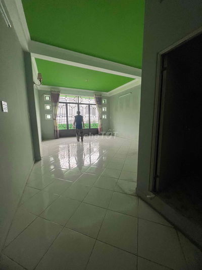 CHO thuê nguyên căn 3 tấm -100m2 -giá rẻ nhất khu tên lửa