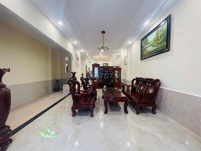 Giá Thuê : 20triệu /1 tháng TL trực tiếp chủ  Cho Thuê Nhà Đường Lê Vă