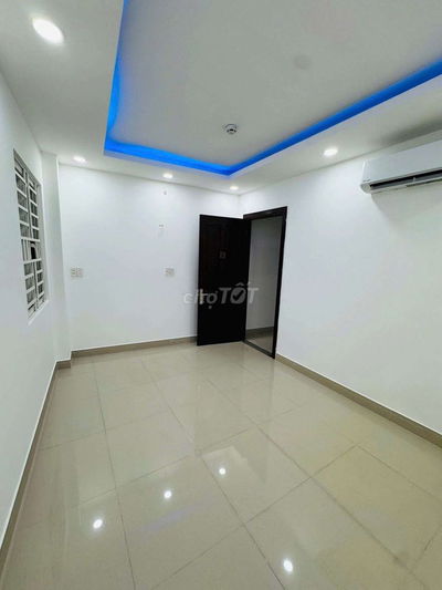 Nhà full thổ cư hẻm xe hơi. Hoàn công pháp lý đầy đủ còn thương lượng