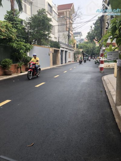 Chỉ 5,95 tỷ - có ngay nhà Trường Chinh - Bàu Cát - Tân Bình - DT 4.2x12m - 2 tầng