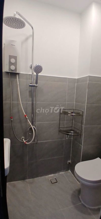 Bán nhà mới 3 tầng Lê Văn Duyệt sát quận 1, 63m2, 7 phòng chỉ có 7.2tỷ