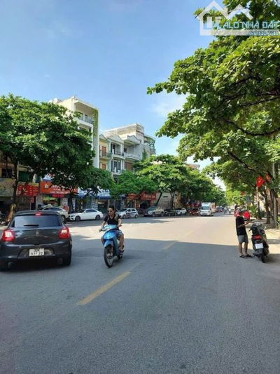 CHÍNH CHỦ  BÁN ĐẤT TẶNG NHÀ – NGÕ 310 NGHI TÀM – TÂY HỒ 110M² – MẶT TIỀN 9M  – 22.5 TỶ