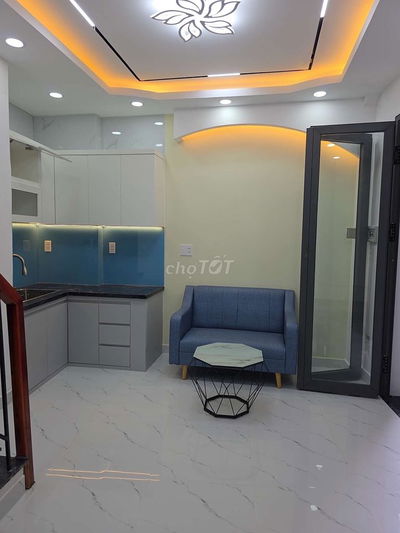LẠC LONG QUÂN P11 TÂN BÌNH GẦN CHỢ TÂN BÌNH .3 TẦNG 2PN 3WC GIÁ 3TỶ950