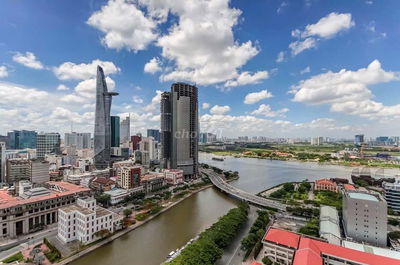 Bán căn hộ 2PN view sông, Bitexco SAIGON ROYAL Q4, giá thương lượng