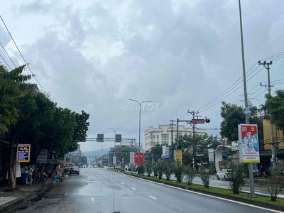 Bán nhà 2 tầng, 2 mặt tiền kiệt rất thoáng, Vị trí đẹp nằm sau lưng nh