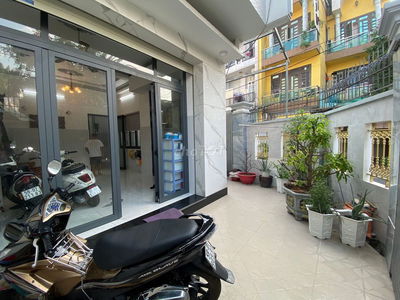 Bán nhà  tài lộc nở hậu 9m ngang, Độc Lập, Tân Phú