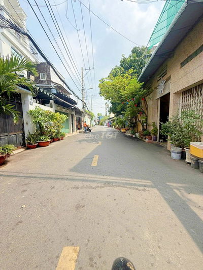 BÁN GẤP NHÀ DT 54M2 NGAY DS16 PHẠM VĂN ĐỒNG, HIỆP BÌNH CHÁNH, THỦ ĐỨC