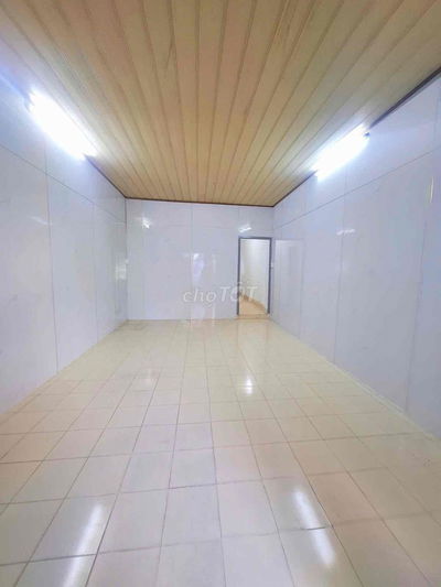 cho Thue nha nguyên căn hem thông 1 p ngủ gần chợ đêm biên hùng d ô tô