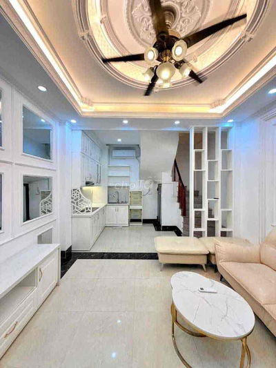 TRUNG TÂM PHÁO ĐÀI LÁNG - 33M - 6 TẦNG - NGÕ THÔNG - MẶT TIỀN RỘNG