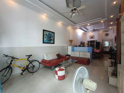 NHÀ 3 tầng đúc MT Đường PHAN KẾ BÍNH, hông kẹp kiệt 3m, thông ĐỐNG ĐA