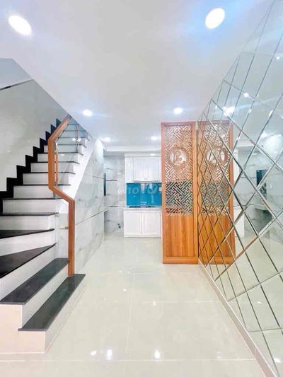 MTKD sát Nguyễn Sơn chỉ hơn 3Đ q.Tân Phú