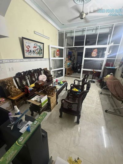 CỰC HIẾM! NHÀ 3 TẦNG KIỆT 6M LÊ HỮU TRÁC–Ô TÔ TRÁNH, GẦN BIỂN MỸ KHÊ, GIÁ TỐT NHẤT SƠN TRÀ