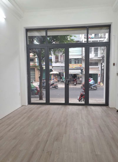 Mặt Tiền KD Tôn Thất Hiệp ngay 3/2, Q11. DT: 4.5x14m, 4 lầu, 6PN, 4WC