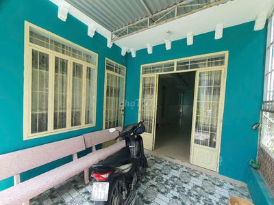 Thuê nhà riêng 100m2, 3 phòng ngủ, đường Nguyễn Cao, Nha Trang