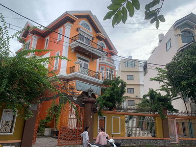 cho thuê siêu biệt thự, 600m2 đất, 2 lầu, KDC An Sương, Q12